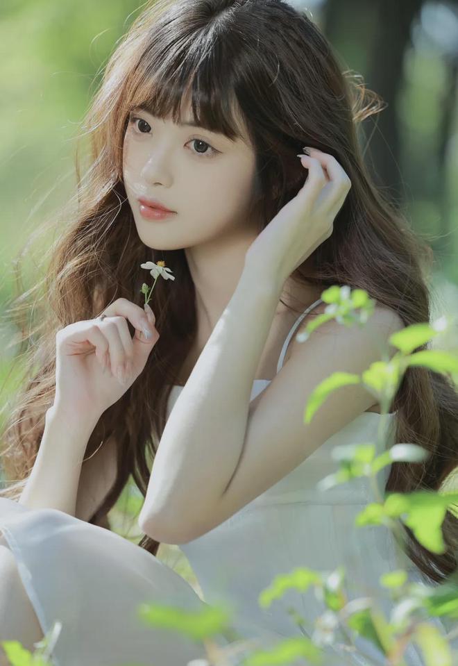 又大又硬上面做作业CQ9电子网站坐在(图1)